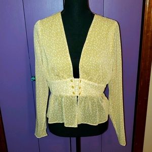 🔥SALE🔥 Yellow with flowers long sleeve cropThe East Order